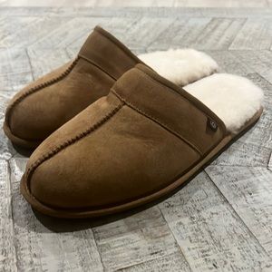 Ugg slippers Men’s size 11 New